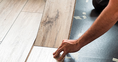Pisos Laminados: Benefícios, Instalação e Normas
